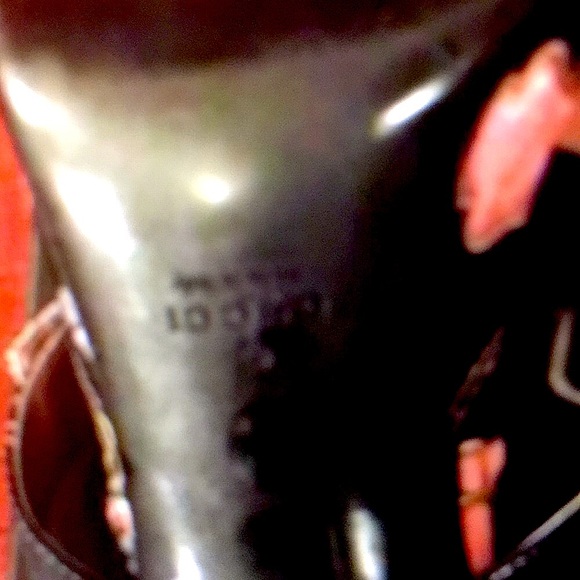 AUTHENTIC GUCCI PRINTED TECHNO CHARM SATIN SANDALS - Picture 6 of 8